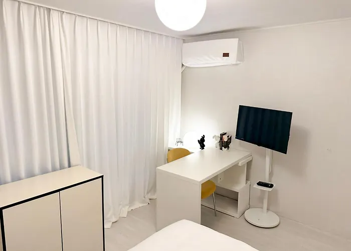 Villa 합정역2분, 메세나폴리스 4분, 아늑한 스테이, 한강, 망원, 신촌, 동대문, 광화문, Wi-Fi 무료, Ott시청